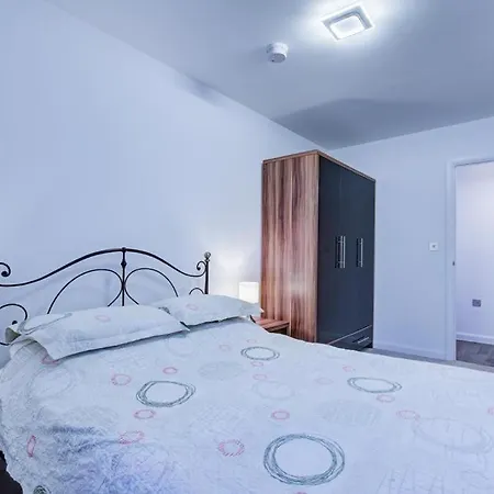Appartamento Luxury 2 Bed Flat In A New Block In East Acton Londra Esterno foto